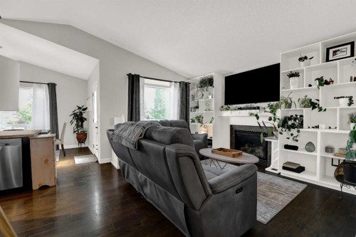 9427 Willow Drive, Grande Prairie, AB 