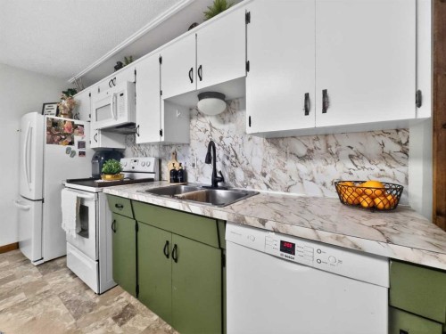 105373 Range Road 144, La Crete, AB 