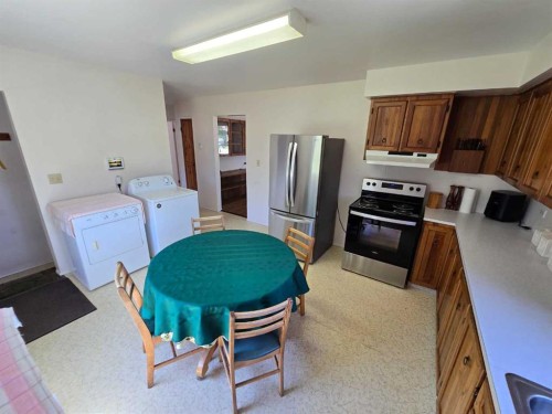 10701 91 Street, Peace River, AB 