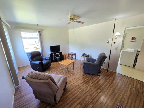 10701 91 Street, Peace River, AB 