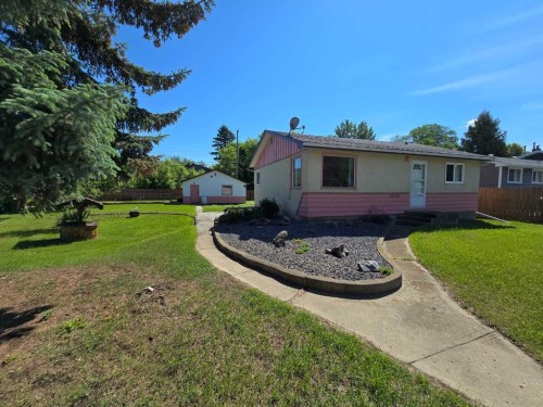 10701 91 Street, Peace River, AB 