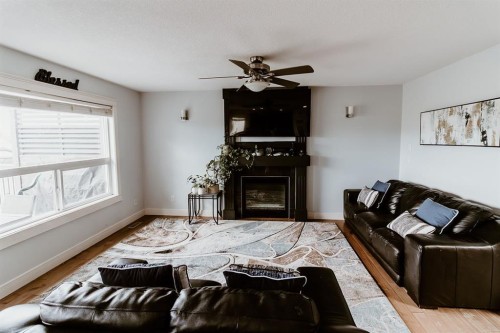 9010 Willow Drive, Grande Prairie, AB 