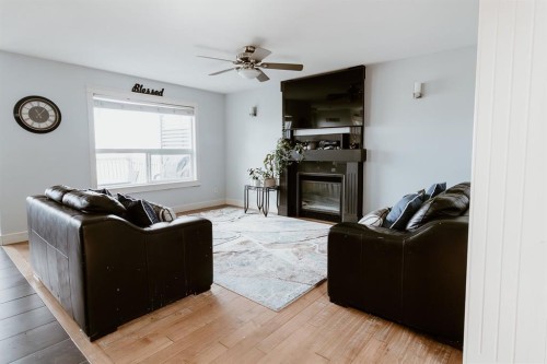 9010 Willow Drive, Grande Prairie, AB 