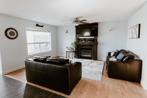 9010 Willow Drive, Grande Prairie, AB 