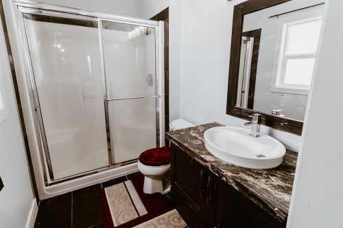 9010 Willow Drive, Grande Prairie, AB 