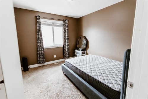 9010 Willow Drive, Grande Prairie, AB 