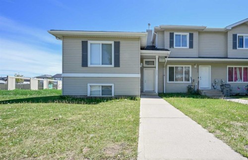 9627 91 Street  Grande Prairie, AB T8X 1V2