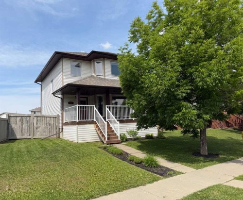158 Pinnacle Drive  Grande Prairie, AB T8W 2Z3