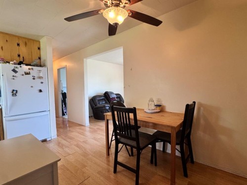 920 5 Avenue, Hines Creek, AB 