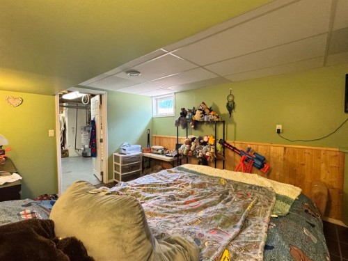 920 5 Avenue, Hines Creek, AB 