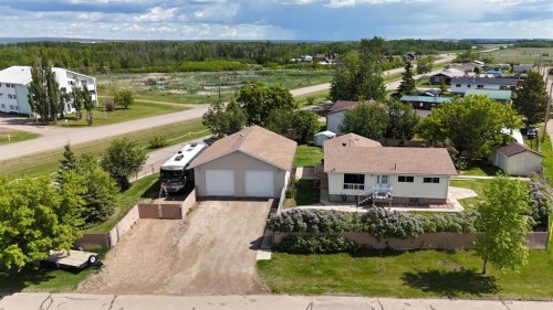 920 5 Avenue, Hines Creek, AB 