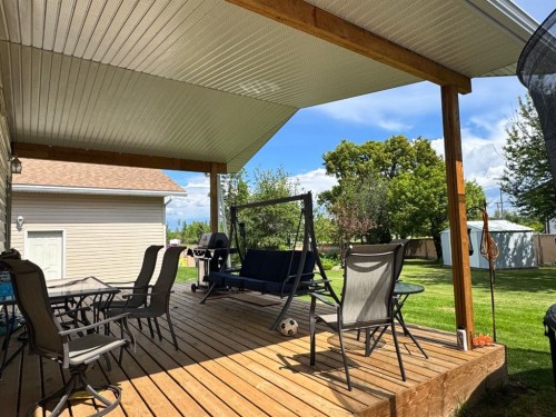 920 5 Avenue, Hines Creek, AB 