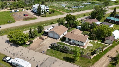 920 5 Avenue, Hines Creek, AB 