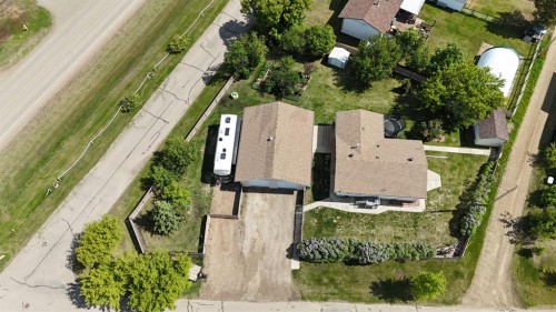 920 5 Avenue, Hines Creek, AB 