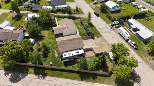 920 5 Avenue, Hines Creek, AB 