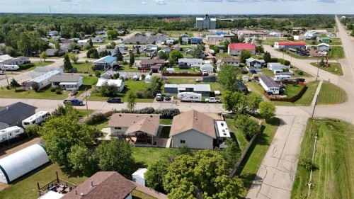920 5 Avenue, Hines Creek, AB 