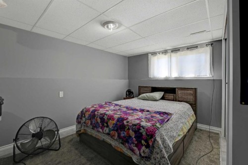 9724 94 Avenue, Wembley, AB - Indoor Photo Showing Bedroom