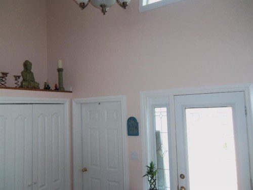 10330 83 Street, Peace River, AB 