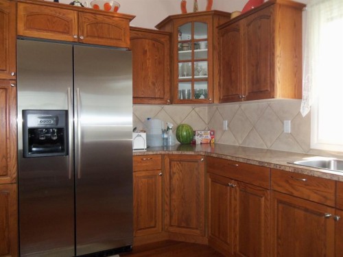 10330 83 Street, Peace River, AB 