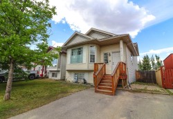 8818 65 Avenue Grande Prairie, AB T8W 2X5