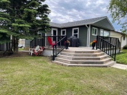 932 4 Avenue Hines Creek, AB T0H 2A0