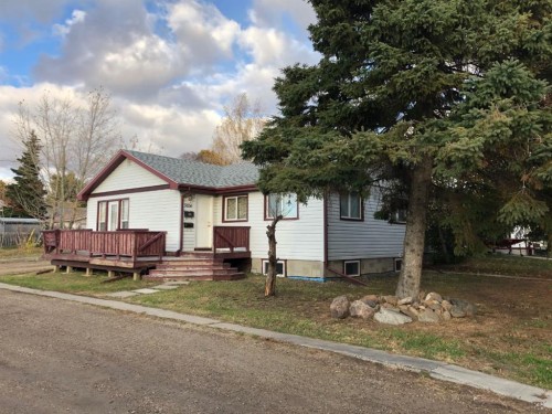 9856 104 Avenue  Grande Prairie, AB T8V 1E4