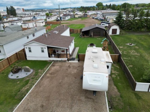 10109 105 Ave, La Crete, AB 