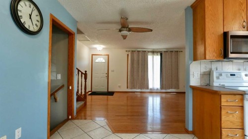 9714 77 Avenue, Peace River, AB 