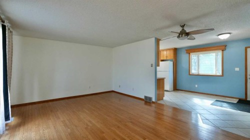 9714 77 Avenue, Peace River, AB 