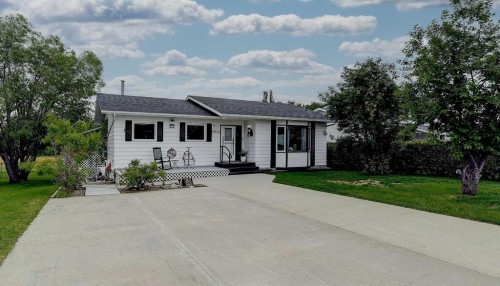 11429 110 Avenue Crescent  Fairview, AB T0H 1L0