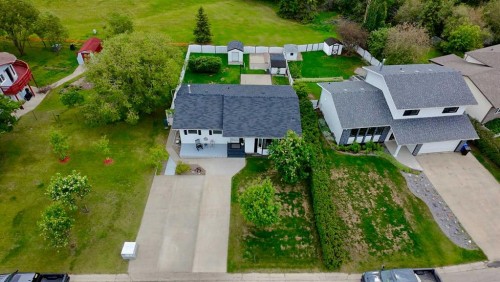 11429 110 Avenue Crescent, Fairview, AB 
