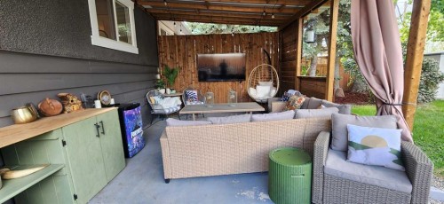 107 6A, Beaverlodge, AB 