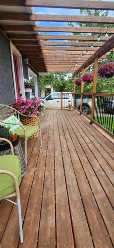 107 6A, Beaverlodge, AB 