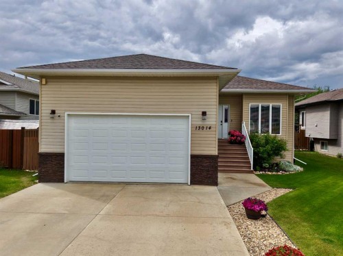 13014 91 Street  Peace River, AB T8S 1X1
