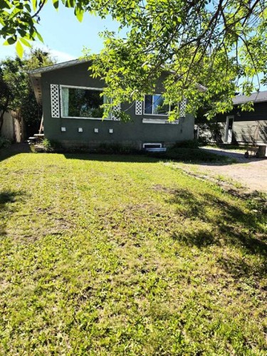 11316 97 Street  Grande Prairie, AB T8V 3M9