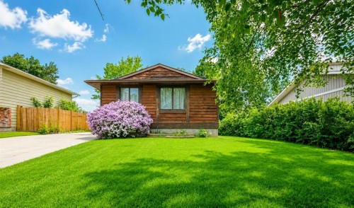 9918 70 Avenue  Grande Prairie, AB T8V 5G6