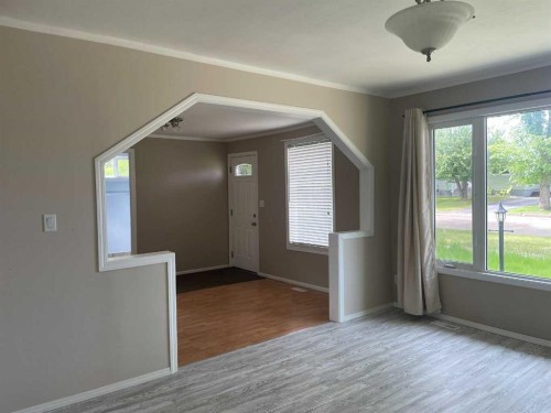 4705 53 Avenue, Grimshaw, AB 