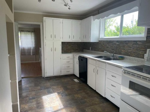 4705 53 Avenue, Grimshaw, AB 