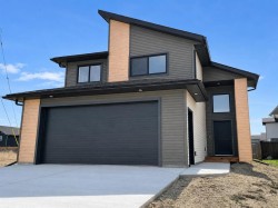8557 72 Avenue Grande Prairie, AB T8X 0N9