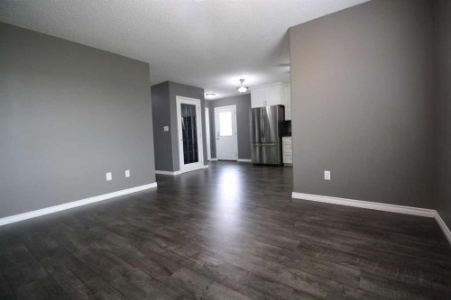 80 Deerglen, High Level, AB 