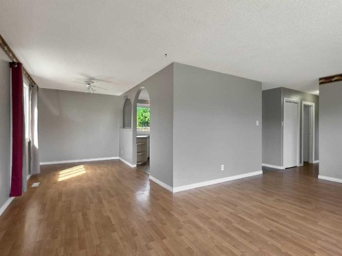 9806 104 Street, Grande Cache, AB 