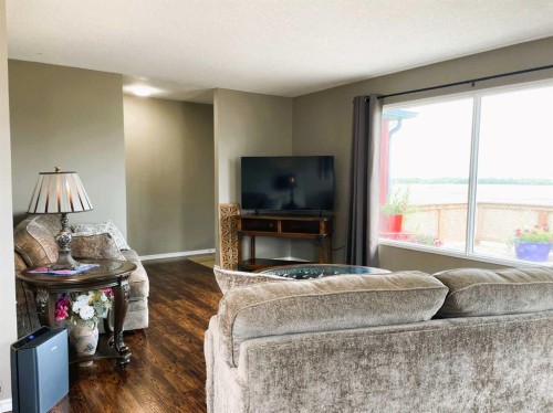 4330 49 Avenue, Grimshaw, AB 
