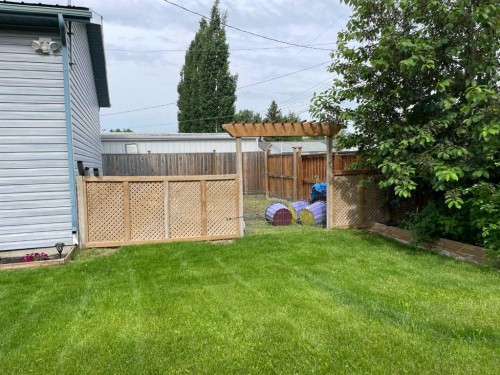4330 49 Avenue, Grimshaw, AB 