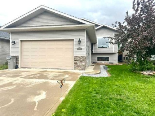10334 123 Avenue  Grande Prairie, AB T8V 2L6