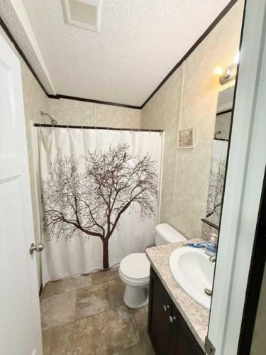 4920 52 Avenue, Berwyn, AB 