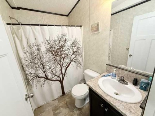 4920 52 Avenue, Berwyn, AB 
