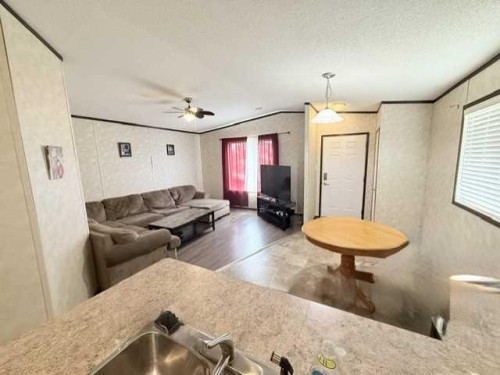 4920 52 Avenue, Berwyn, AB 
