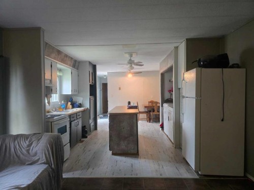 304-72133 Range Road 11, Debolt, AB - Indoor
