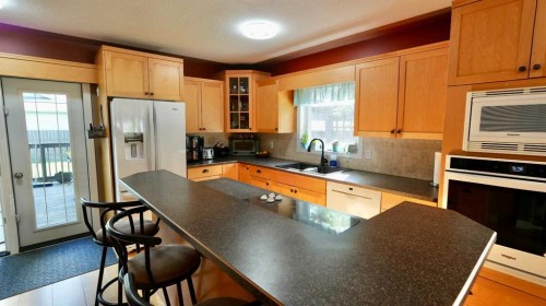 8101 103 Avenue, Peace River, AB 