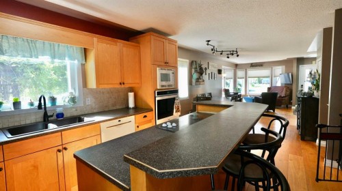 8101 103 Avenue, Peace River, AB 